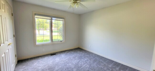 Building Photo - 3015 Hedgerow Pass