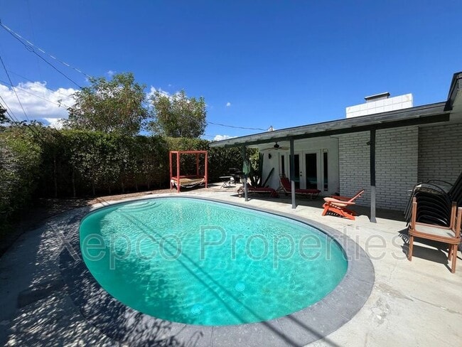 Primary Photo - 68045 Empalmo Rd