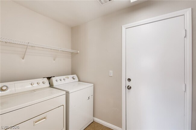 Building Photo - 11567 Rossovino St