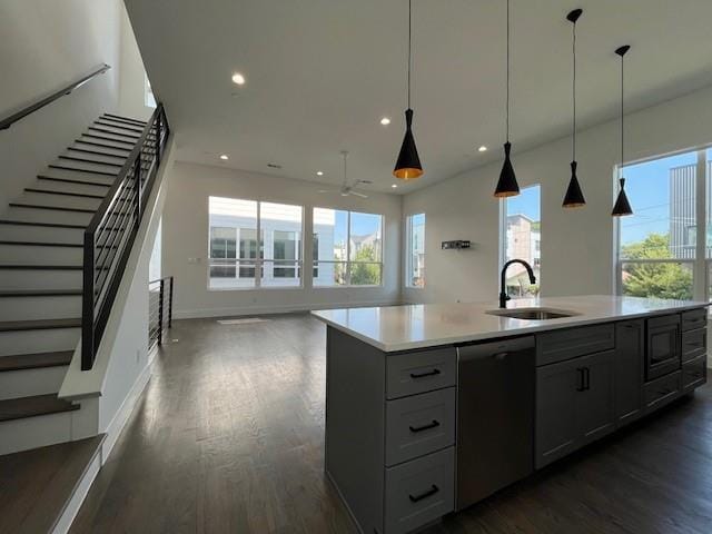 Building Photo - 5802 Lindell Ave