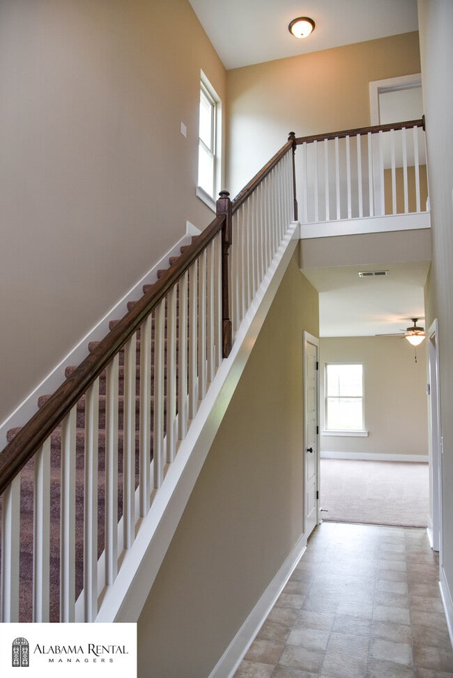 Building Photo - 5868 Cheshire Cove Trail