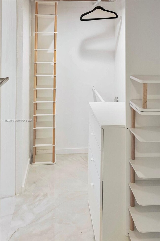 Building Photo - 1241 SW 29th St