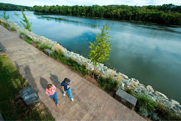 Primary Photo - 206 Front St