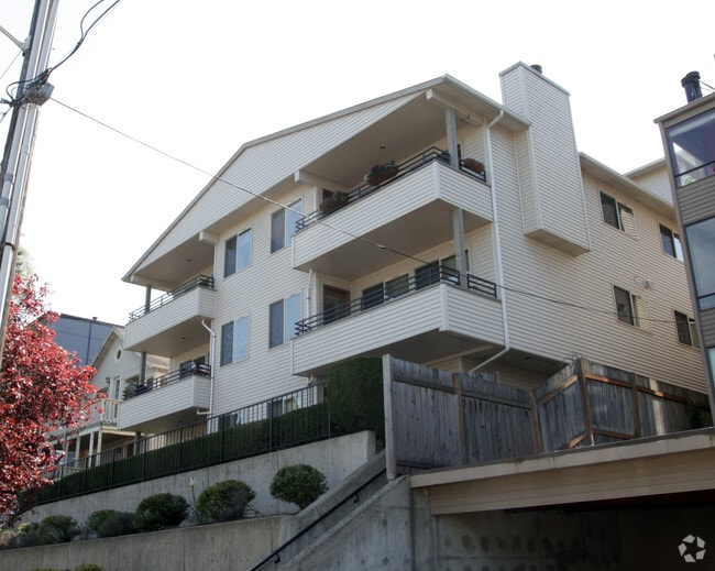 Building Photo - 57 W Etruria St