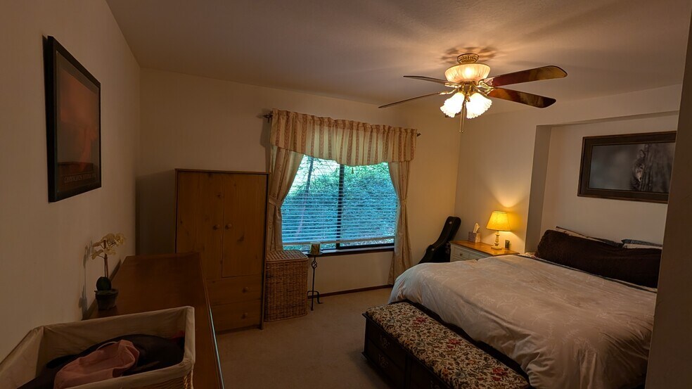 Building Photo - 14760 Echo Ridge Dr