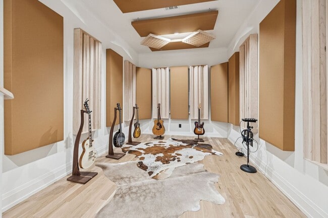 Building Photo - Experience elevated living in this fully furnished luxury residence