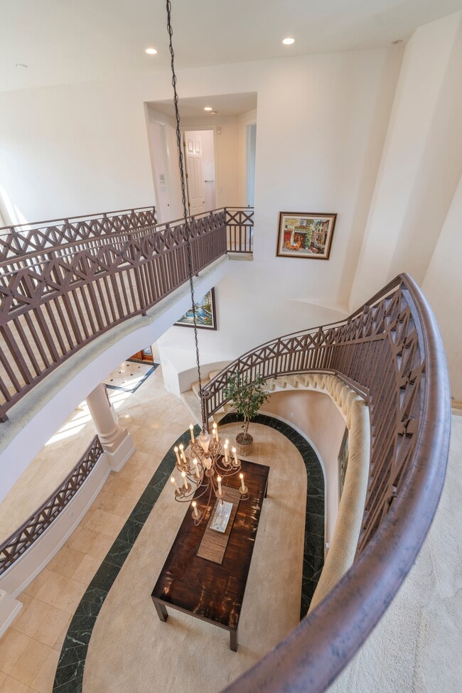 Building Photo - 1300 Elm Ave