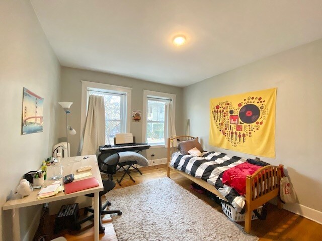 Building Photo - 170 Thorndike St