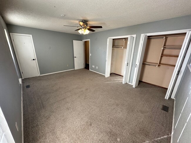 Building Photo - 4bed/3bath Home Available for Rent in Central Norman!!