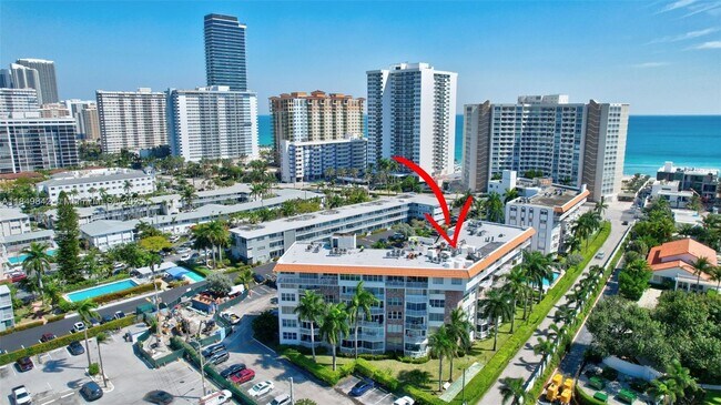 Building Photo - 3181 S Ocean Dr