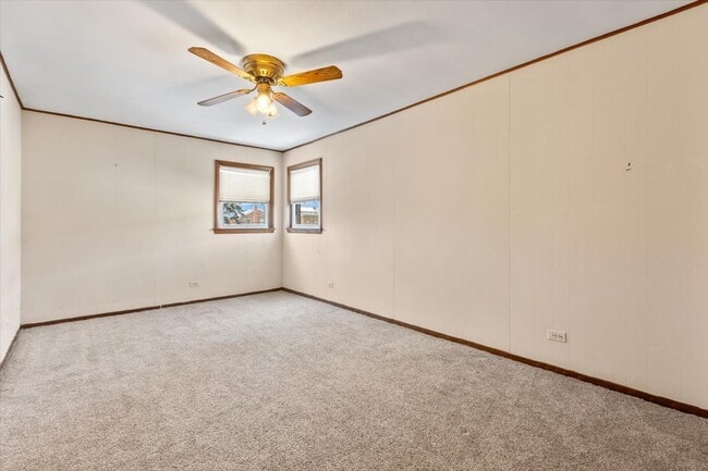 Building Photo - 9108 S Utica Ave