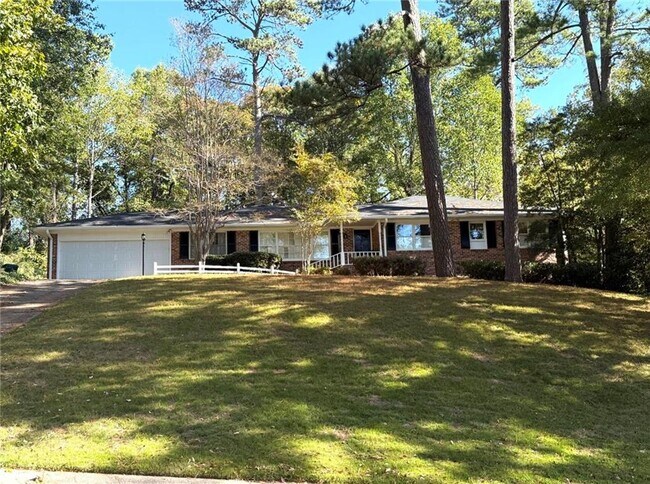 Building Photo - 410 Montevallo Dr NE