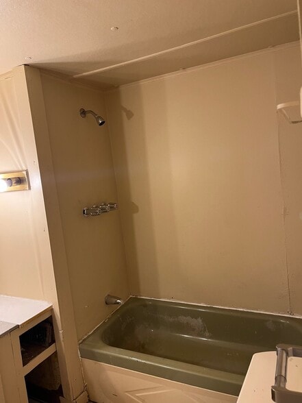 Building Photo - 1130 MT-135