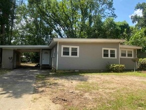 Building Photo - 1609 Atkamire Dr