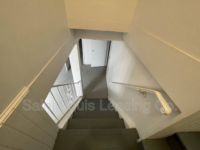 Building Photo - 1629 Talisman Ln