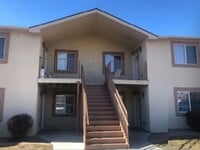 Building Photo - Spacious 3 Bed, 2 Bath!!!