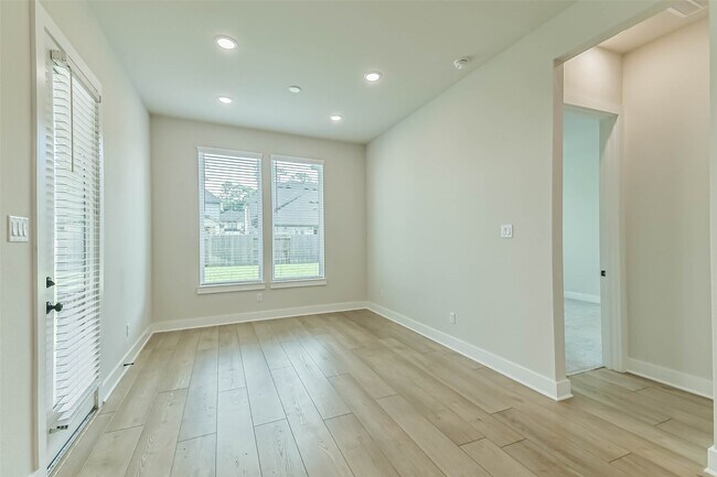 Building Photo - 9243 Trimble Lndg Dr