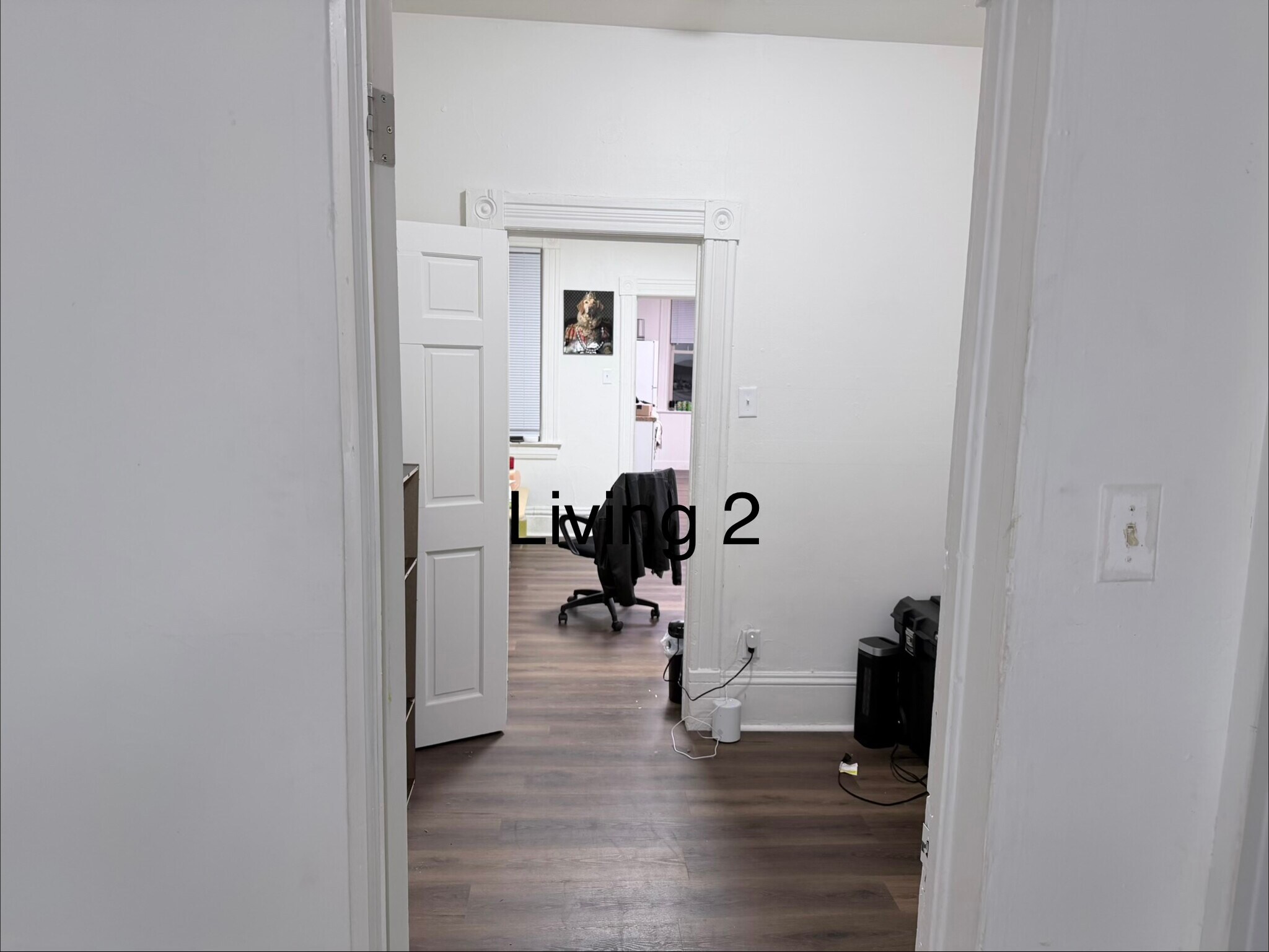 Building Photo - 10 E 5th St