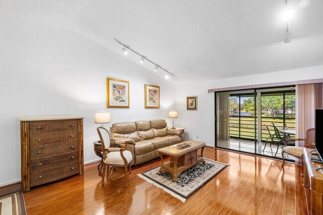 Building Photo - 10137 Mangrove Dr
