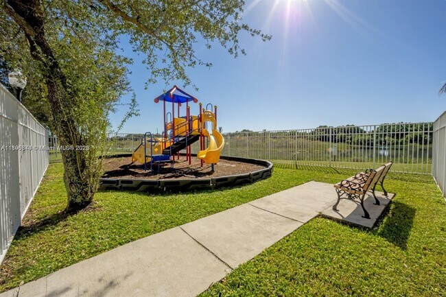 Building Photo - 4465 SW 160th Ave