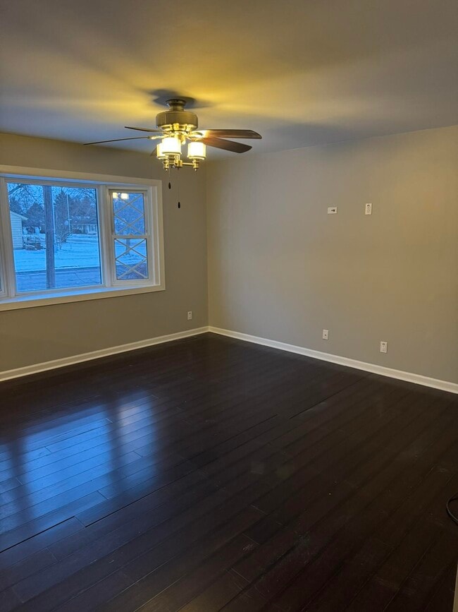 Building Photo - 513 Wilkinson St