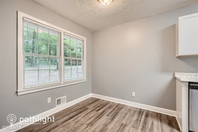 Building Photo - 3 br, 2 bath House - 847 Raintree Way SE UNIT