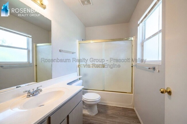 Building Photo - 7600 E Horseshoe Ln