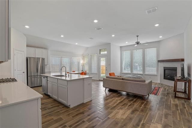 Building Photo - 2604 Dancing Flame Dr