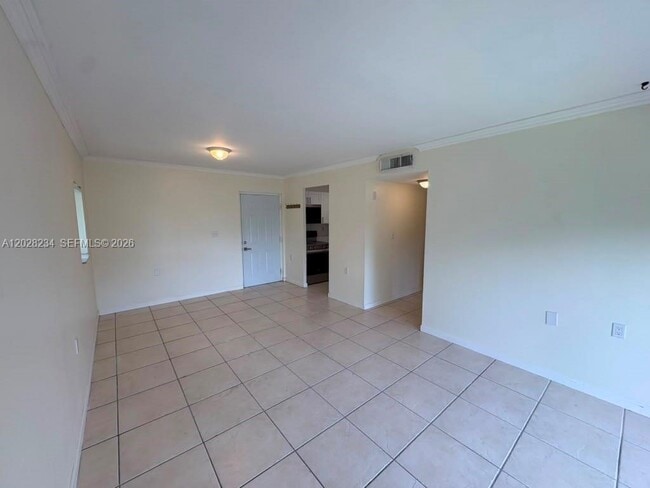 Building Photo - 1141 Lake Victoria Dr