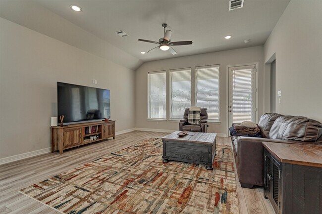 Building Photo - 160 Dove Springs Ct