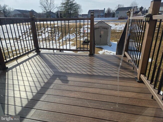 Building Photo - 2118 Cedar Barn Way