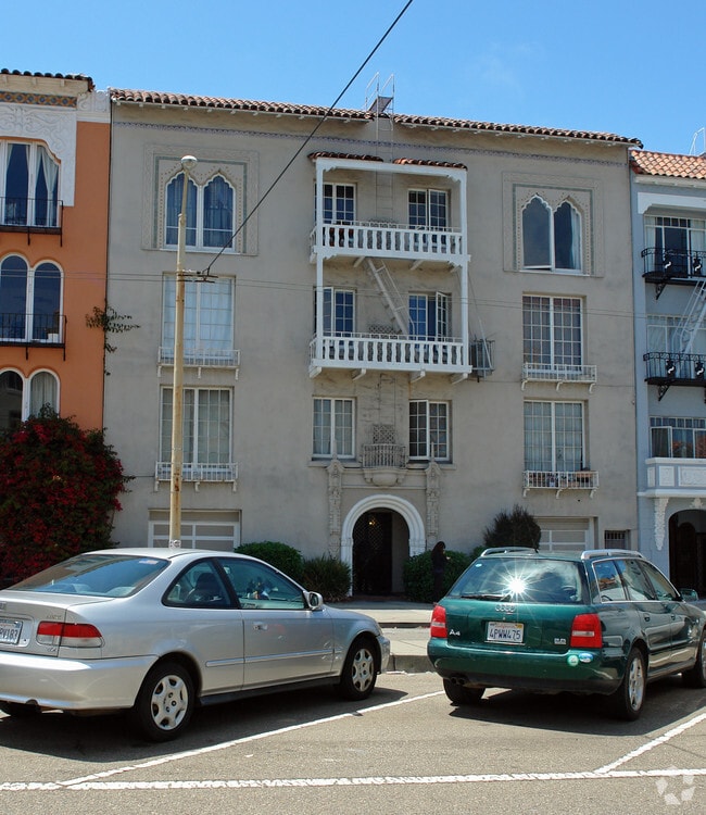 Building Photo - 3665 Fillmore St