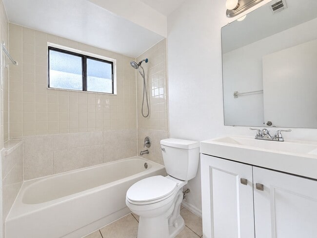 Building Photo - 3276 Split Willow Dr