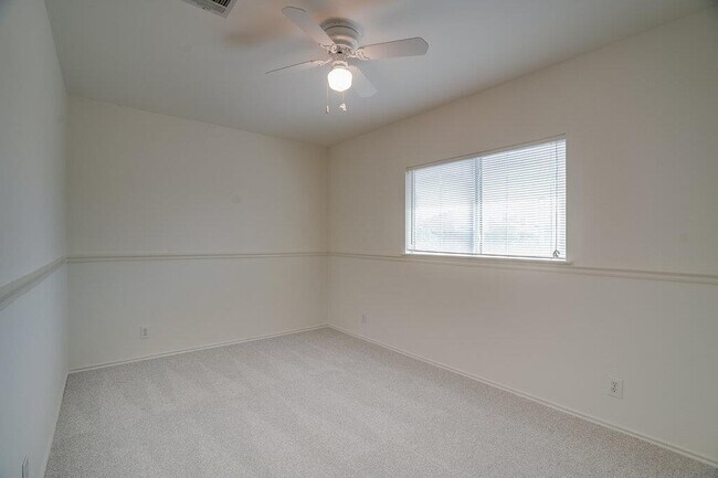 Building Photo - 12920 Latchwood Ln