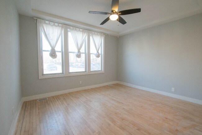 Building Photo - 2732 S Bonfield St