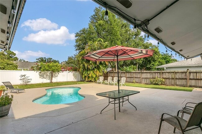 Building Photo - 733 Coquina Ct
