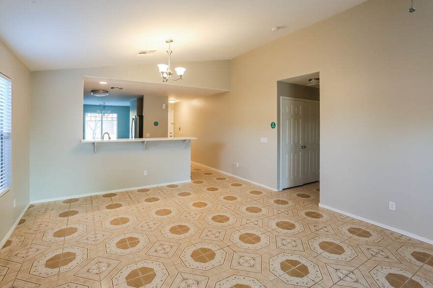 Building Photo - 6806 W Gary Way
