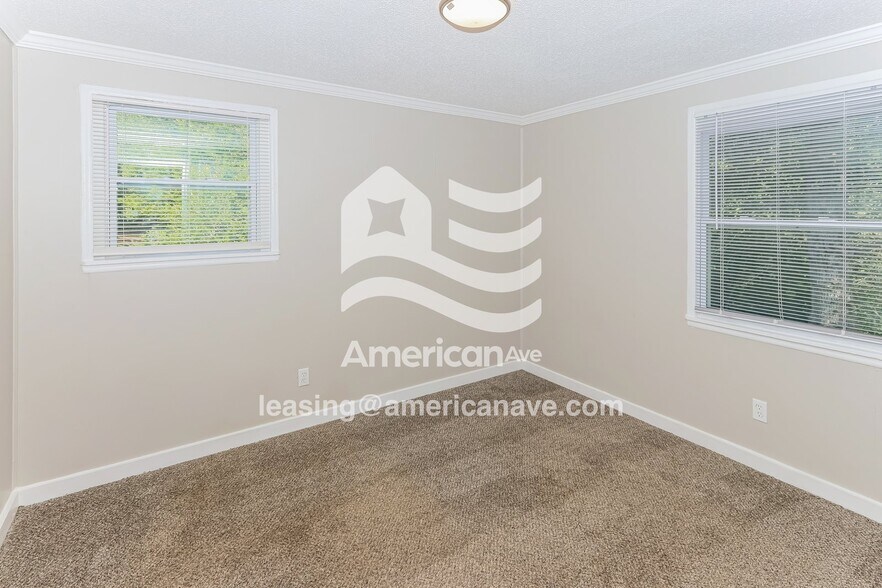 Building Photo - 1030 Winchester Cir