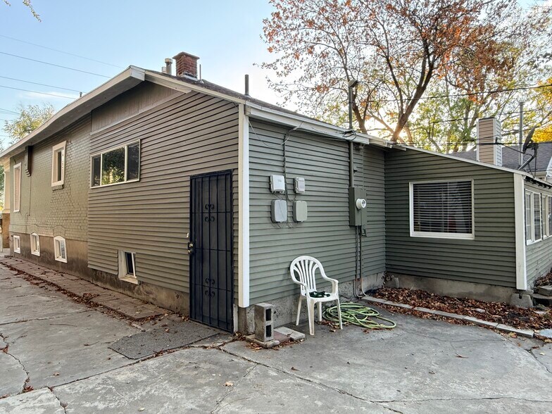 Building Photo - 547 E 2700 S