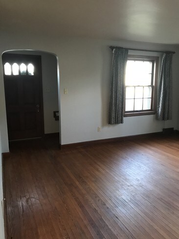 Building Photo - 401 W Rudisill Blvd