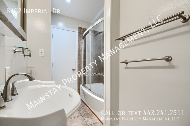 Building Photo - 8102 Imperial Dr