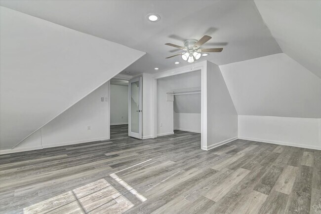 Building Photo - 198 White Pine Trl