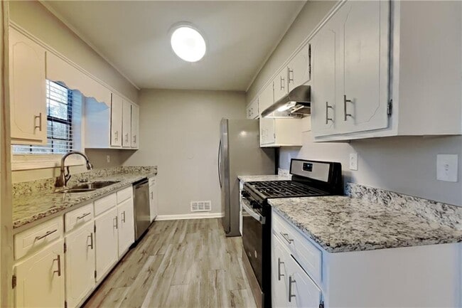 Building Photo - 524 Mephisto Cir