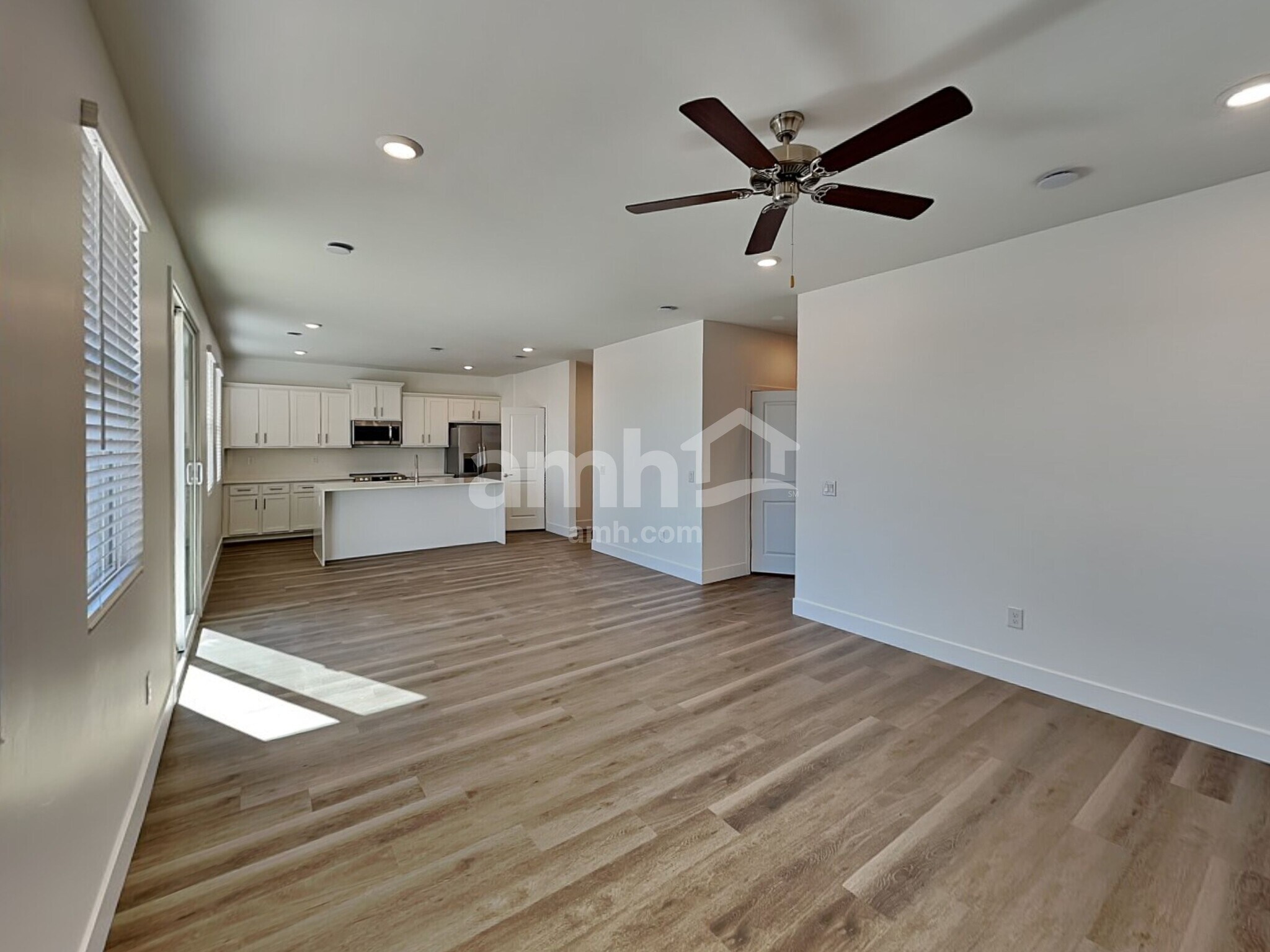 Building Photo - 9551 E Friedel Dr