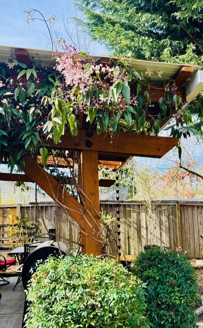 Building Photo - 3-Bedroom Home with Garden Oasis & Covered Patio – Bethel Neighborhood