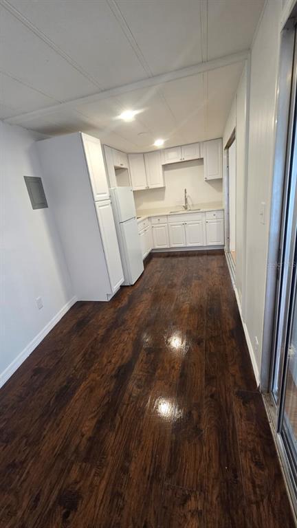 Building Photo - 7030 Garside Dr