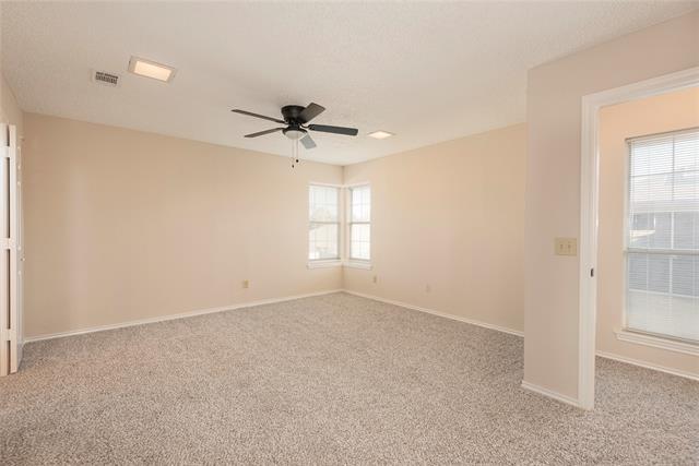 Building Photo - 3600 Hilltop Ln