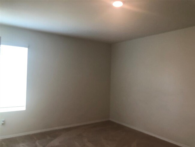 Building Photo - 4125 Wintergreen Dr