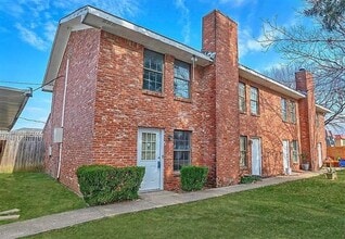 Building Photo - 210 Rolston Rd