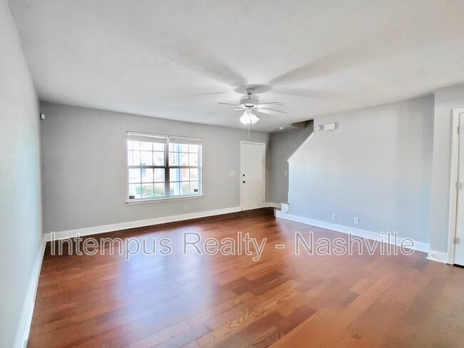 Building Photo - 325 Shoshone Pl